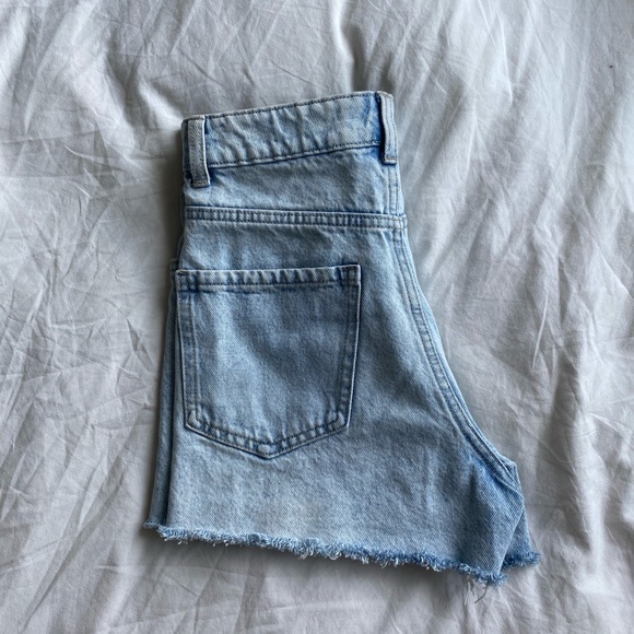Zara high rise denim shorts - Picture 3 of 5